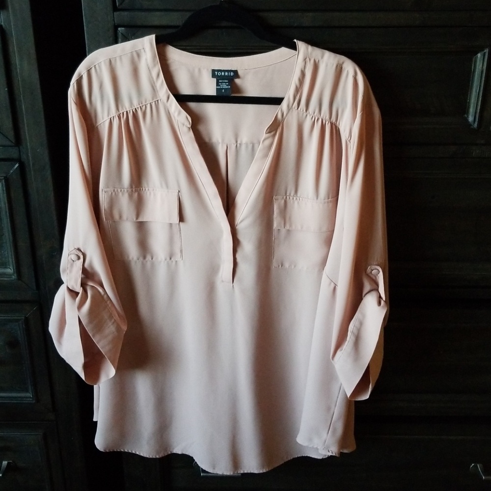 Pullover Torrid dressy blouse